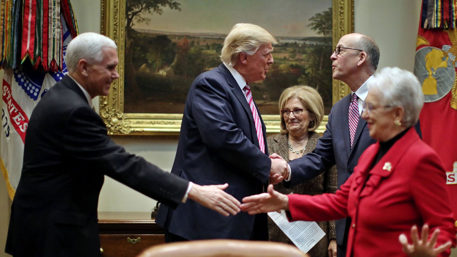 Trump, sostituzione Obamacare è la priorità