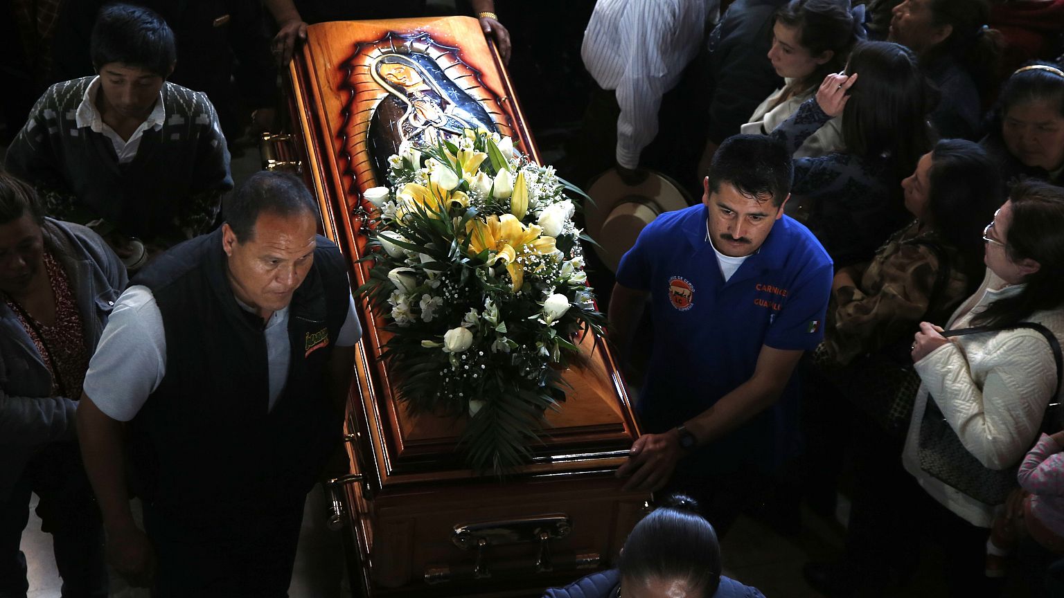 IMAGE: Mexican gas explosion funeral