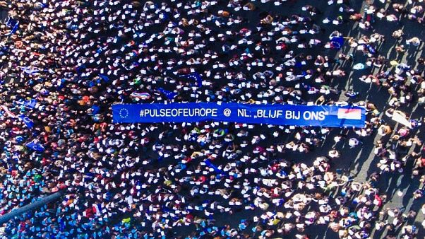 More than 40 cities hold pro-EU rallies More than 40 cities hold pro-EU rallies