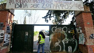 Αθήνα: Επιχειρήσεις της ΕΛΑΣ για την εκκένωση καταλήψεων