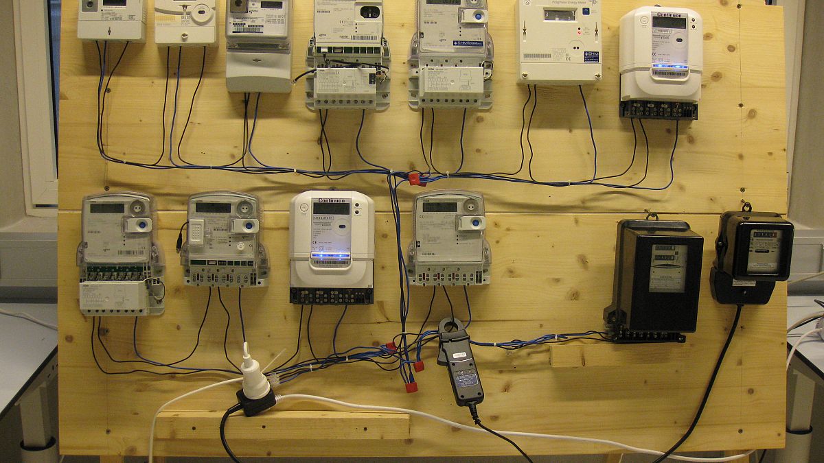 Some smart electricity meters 'give readings nearly 600 percent too high'