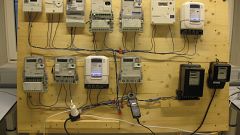 Contadores eléctricos "no tan inteligentes" que facturan casi un 600% más