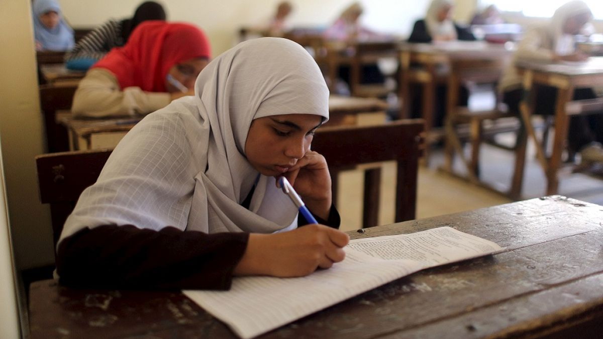 Égypte : pour éviter les fraudes aux examens scolaires, l'armée pourrait imprimer les épreuves