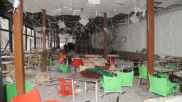 Twin suicide bomb attacks kill dozens in Syria Twin suicide bomb attacks kill dozens in Syria