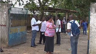 Gabon: Teachers seek solution to crisis