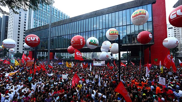 Proteste gegen Reform des Arbeitsrechts in Brasilien Proteste gegen Reform des Arbeitsrechts in Brasilien