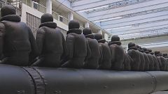 Ai Weiwei präsentiert riesiges Flüchtlings-Schlauchboot