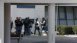 فرنسا: القبض على طالب أطلق النار في ثانوية حيث خلّف 8 جرحى