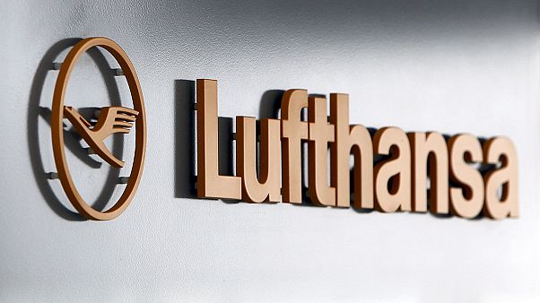 Lufthansa profit forecast boosts shares Lufthansa profit forecast boosts shares