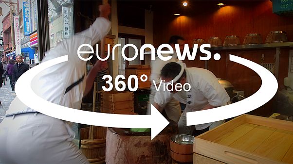 اسرع فريق ياباني لإعداد الموتشي بتقنية 360 ° اسرع فريق ياباني لإعداد الموتشي بتقنية 360 °