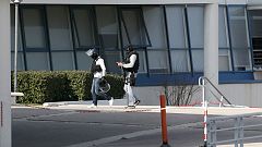 Schwerbewaffneter französischer Schüler feuert in Mensa um sich