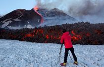 Italie : l'Etna toujours en éruption ; plus de peur que de mal pour les blessés de jeudi