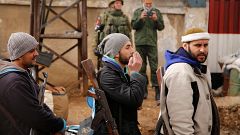 Letzte Aufständische mit ihren Familien verlassen Rebellenhochburg Homs
