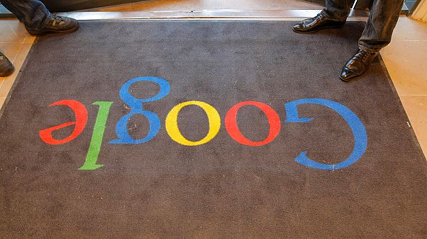 Google извинился перед рекламодателями и обещает исправиться Google извинился перед рекламодателями и обещает исправиться