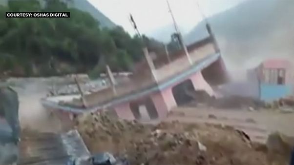 El "Niño" deja 78 muertos y más de 100.000 damnificados en Perú El "Niño" deja 78 muertos y más de 100.000 damnificados en Perú