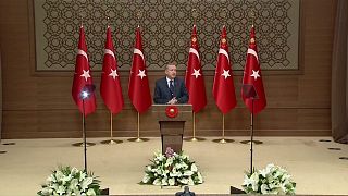 Erdogan amenaza: "Los europeos no podrán caminar tranquilos si su actitud persiste"