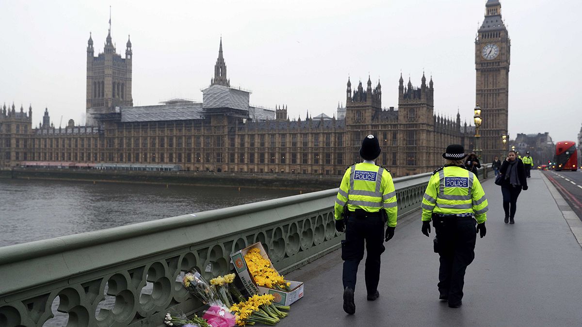 Atentado de Londres: Polícia britânica deteve mais duas pessoas