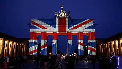 La Porta di Brandeburgo con i colori dell'Union Jack
