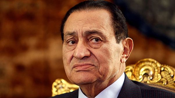 حسني مبارك الرئيس المصري الأسبق حر طليق حسني مبارك الرئيس المصري الأسبق حر طليق