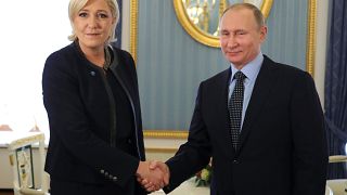 Vladimir Poutine reçoit Marine Le Pen au Kremlin