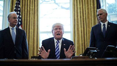 Dia humilhante para Trump depois de falhanço na reforma da saúde