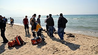 У берегов Турции затонула лодка с мигрантами: среди погибших есть дети