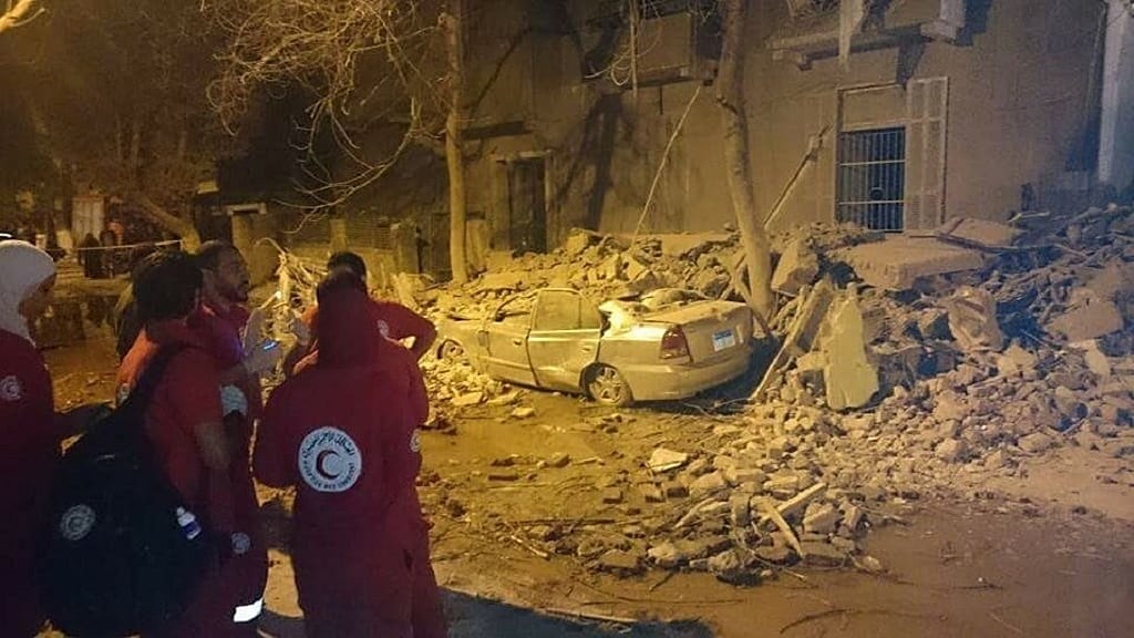 At least nine injured in Cairo building collapse after 3.3 earthquake ...