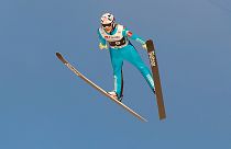 Noruega gana la última prueba por equipos de saltos de esquí de la temporada