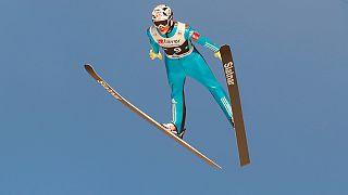 پیروزی تیم نروژ در رقابتهای اسکی پرش