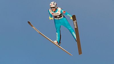 Летающие лыжники из Норвегии победили на этапе КМ в Словении