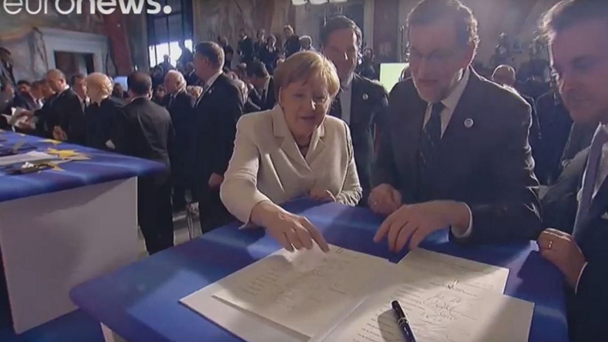 Risas entre los líderes de la UE con las "desastrosas" firmas de la Declaración de Roma