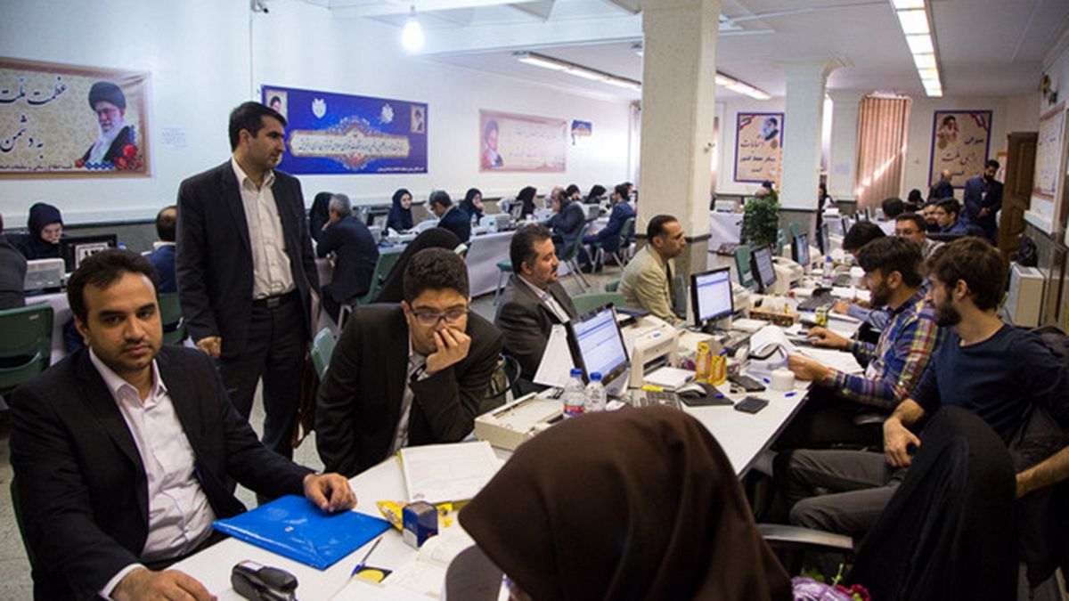 ثبت نام بیش از ۲۰۰ هزار نفر در انتخابات شوراهای شهر و روستا در ایران