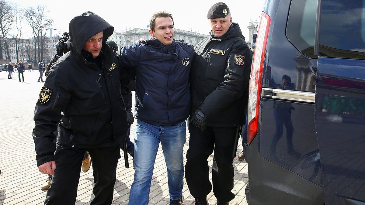 Minsk protesters arrested after calling for the release of colleagues