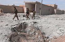 Siria, i curdi strappano all'ISIL lo scalo di Al-Tabqa