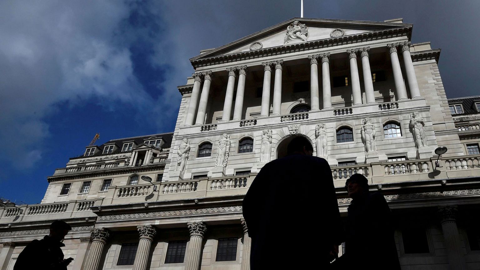 Banco de Inglaterra endurece testes de resistência a sete bancos britânicos