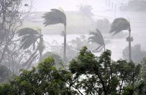 El ciclón Debbie golpea a Australia en el estado de Queensland