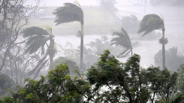 Cyclone Debbie makes landfall in Queensland Cyclone Debbie makes landfall in Queensland