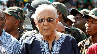 Muere Ahmed Kathrada, veterano de la lucha contra el apartheid y "hermano" de Nelson Mandela