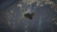 Schweizer Ski-Freestyler Andri Ragettli feiert Weltpremiere