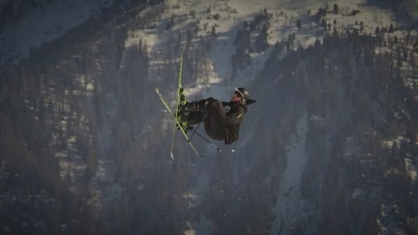 Sci freestyle: Ragettli realizza in Val Venosta il primo ''Quad Cork'' della storia Sci freestyle: Ragettli realizza in Val Venosta il primo ''Quad Cork'' della storia