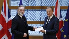 Tusk nimmt Brexit-Erklärung in Empfang