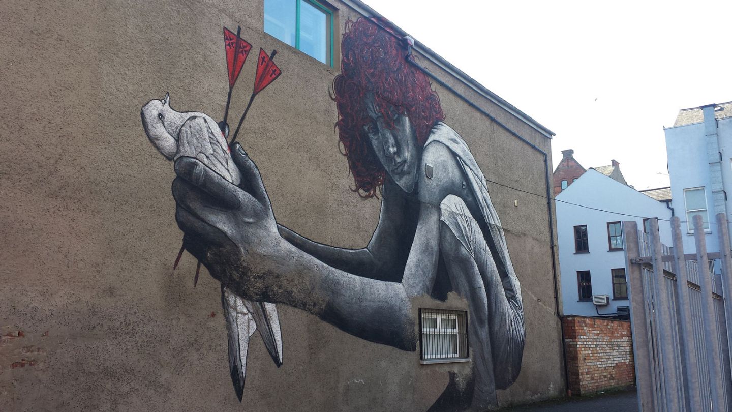 Street artist, MTO, reveals new mural