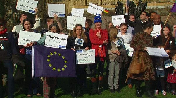 Brexit: Οι συνέπειες για Βρετανούς και Ευρωπαίους πολίτες Brexit: Οι συνέπειες για Βρετανούς και Ευρωπαίους πολίτες