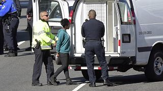 Washington DC: Condutora embate contra carro da polícia perto do Capitólio