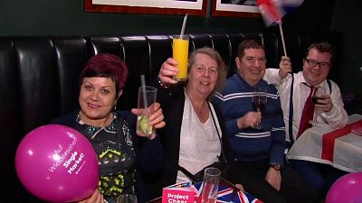 Διχασμός για το Brexit: Οι μισοί γιορτάζουν κι οι άλλοι μισοί ρωτούν γιατί