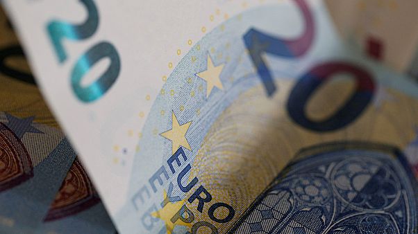 Eurozone inflation slows thanks to falling oil and food prices Eurozone inflation slows thanks to falling oil and food prices