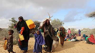 Thousands of Somalis flee their homes in search of food as famine looms