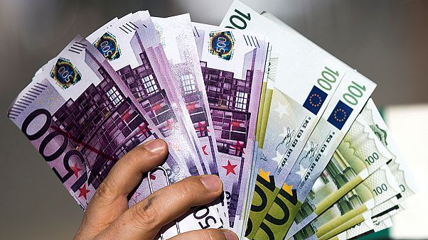 Evasione fiscale: Credit Suisse nel mirino del fisco di 5 Paesi Evasione fiscale: Credit Suisse nel mirino del fisco di 5 Paesi