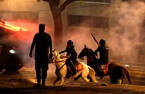 Felgyújtották a tüntetők a törvényhozás épületét Paraguayban