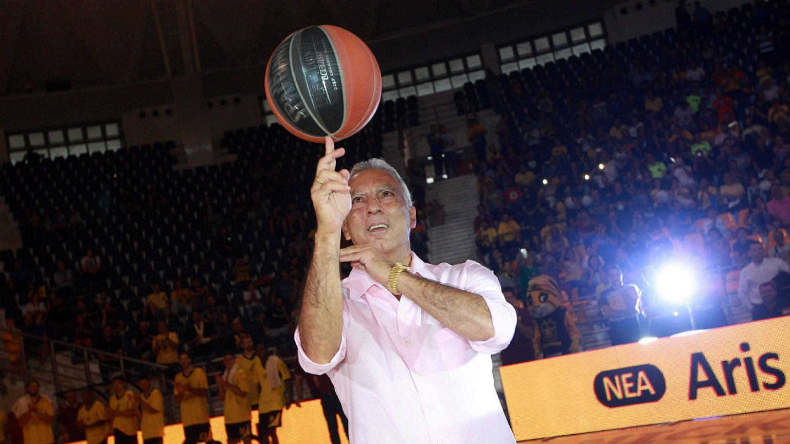 Ο Νίκος Γκάλης στο Hall of Fame